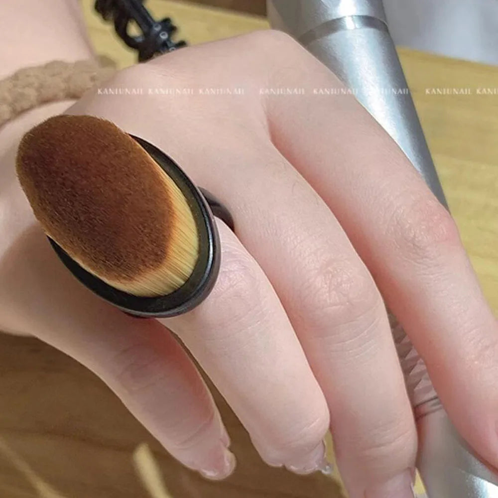 1Pcs Nail Art Dust Finger Ring Brush Oval Plastic Gel Polish Powder Remove Cleaning Tool For Beauty Makeup Manicure Accessories